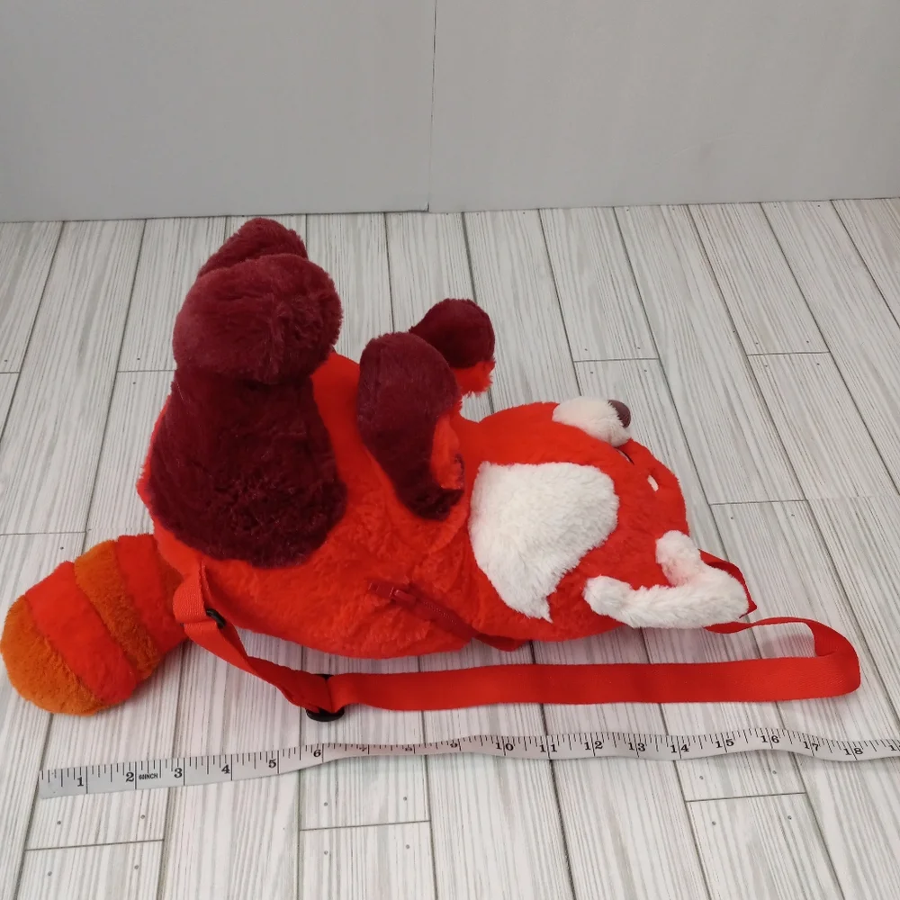 Disney Pixar Turning Red Panda Mei Lee Exclusive Plush Backpack